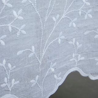 Eloise tablecloth 320x160 cm. off-white embroidery