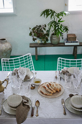 Olivia tablecloth 220x140 cm. beige striped